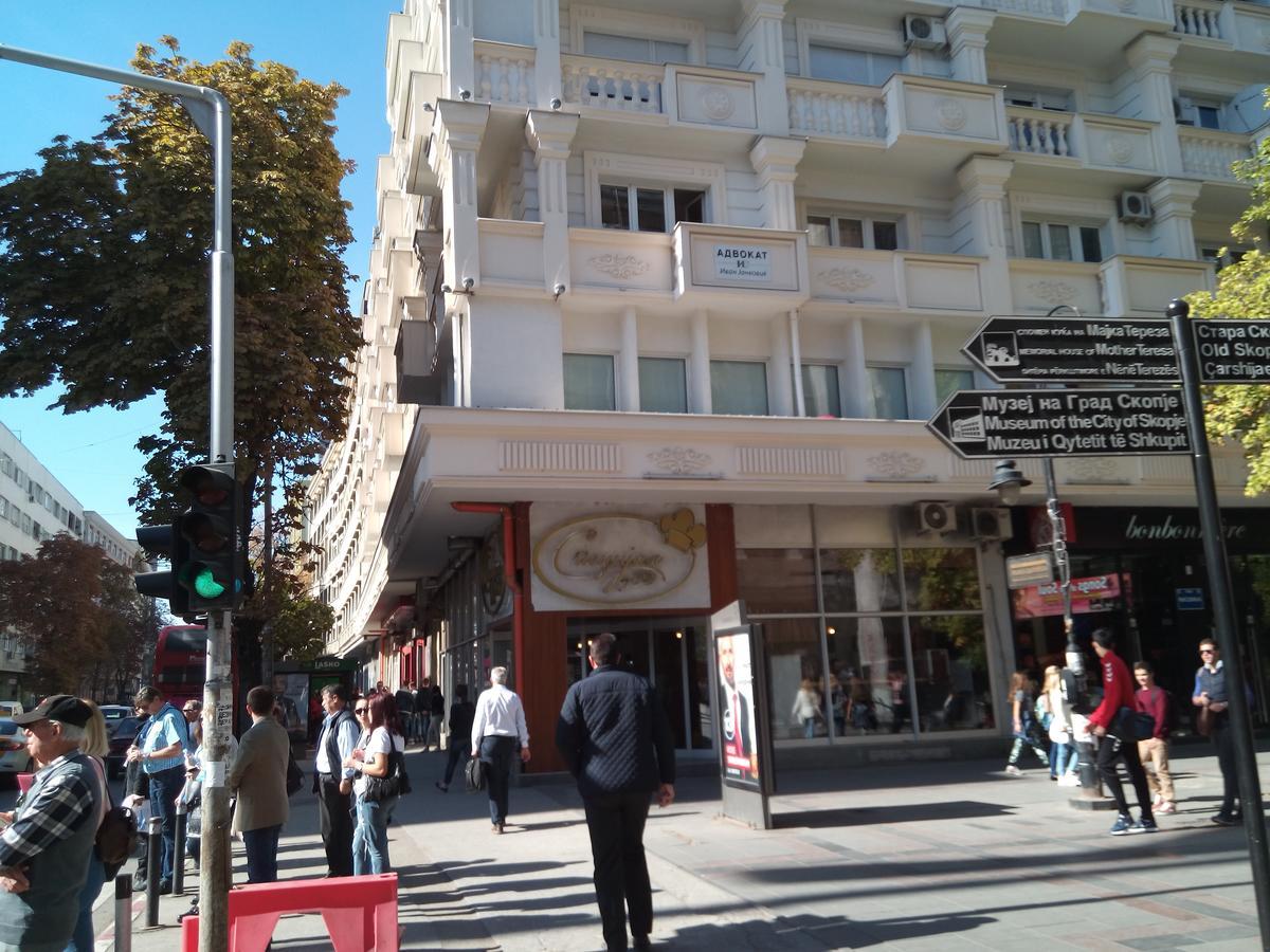 The Most Central Skopje Apartment Extérieur photo
