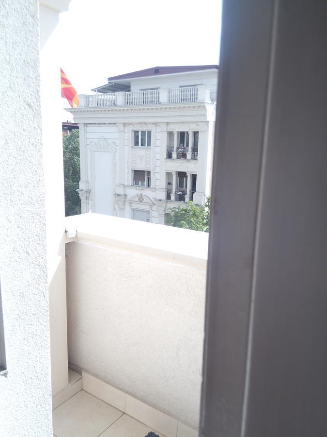 The Most Central Skopje Apartment Extérieur photo